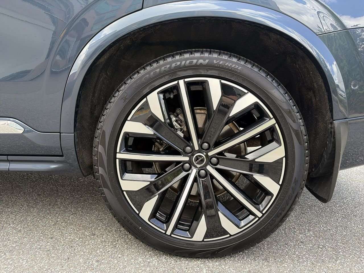 2026 Volvo XC90 B6 AWD Ultra Bright Theme 6-Seater Local BC Unit | thumb 18