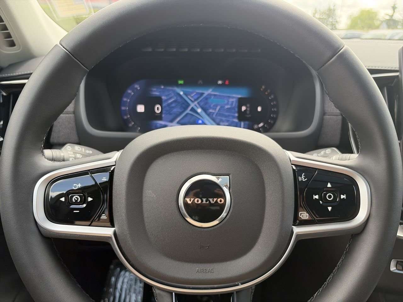 2026 Volvo XC90 B6 AWD Ultra Bright Theme 6-Seater Local BC Unit | thumb 22