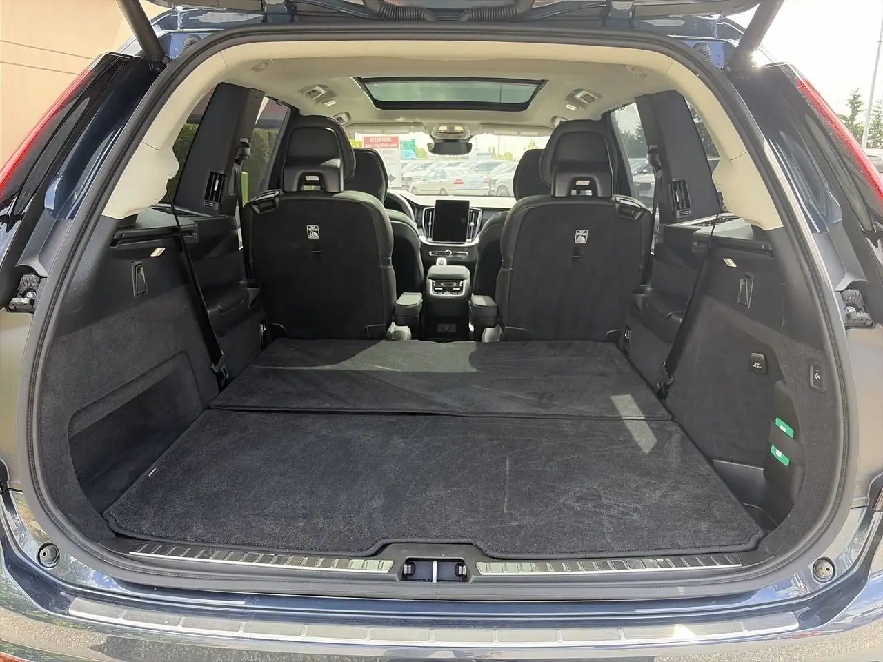 Volvo XC90 снимка Volvo XC90