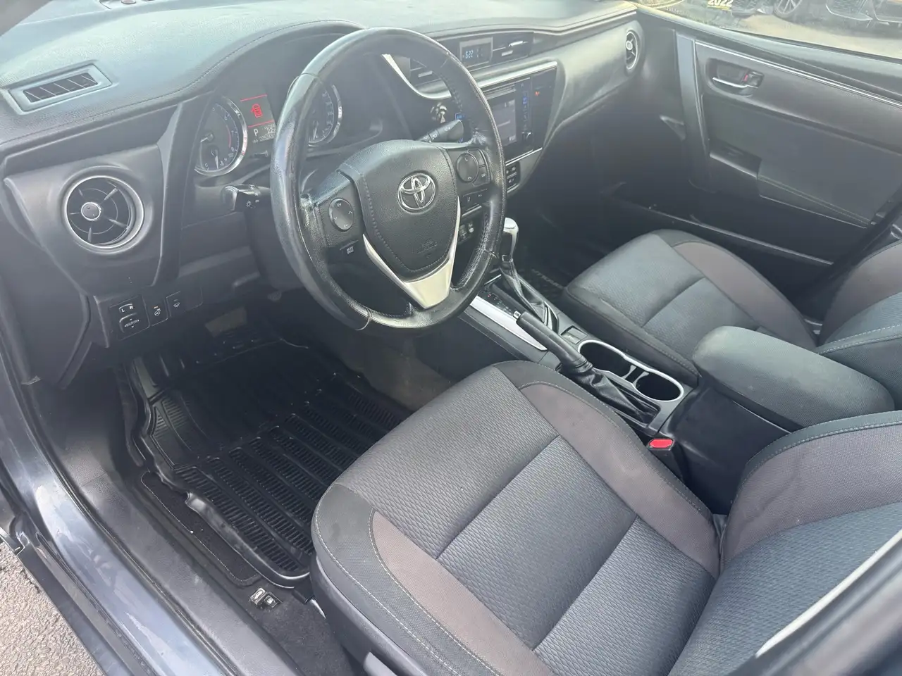 Toyota Corolla снимка Toyota Corolla