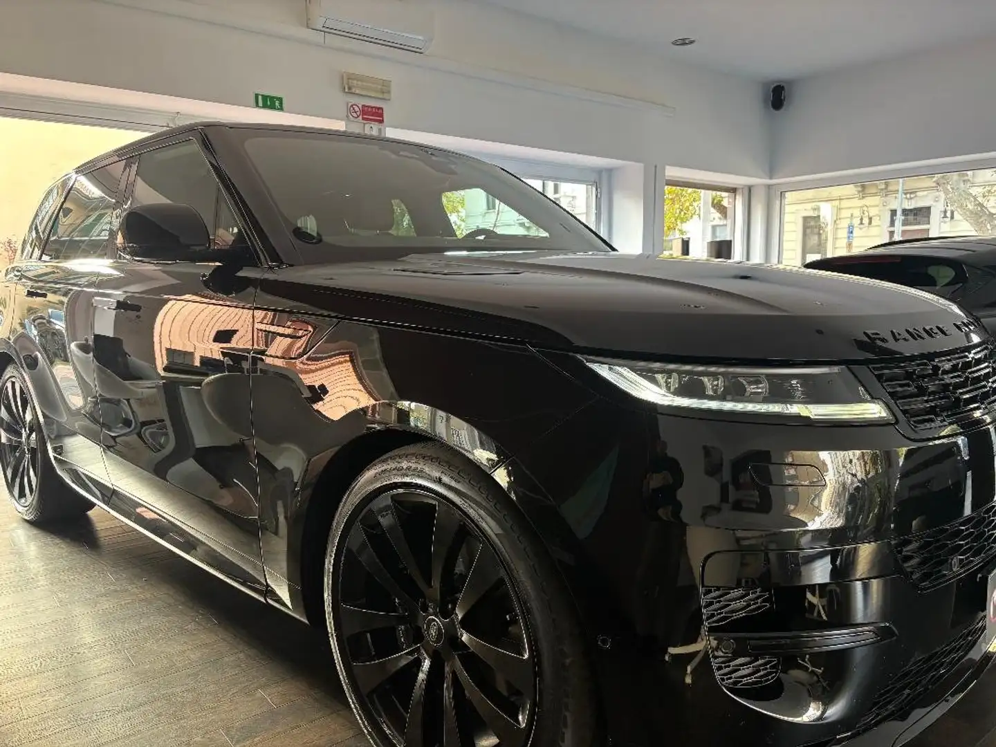 Land Rover Range Rover Sport 3.0d i6 mhev Dynamic HSE awd 250cv- cerchi 23" Schwarz - 1