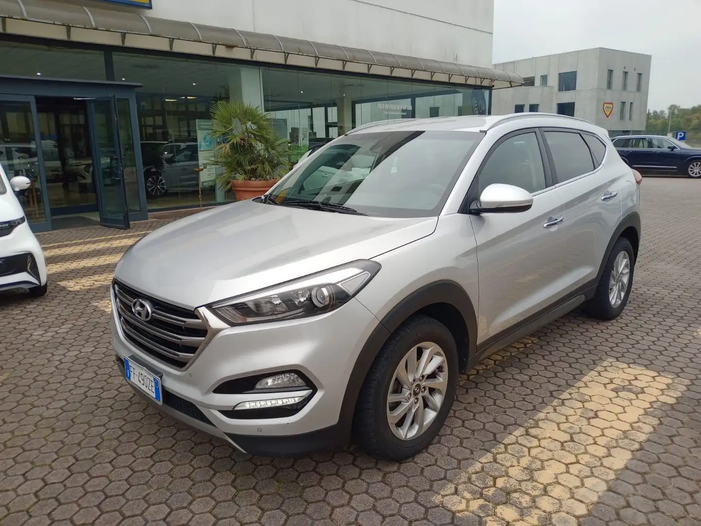 Hyundai TUCSON Tucson 2.0 crdi Comfort Plus Pack 4wd 136cv auto Argent - 1