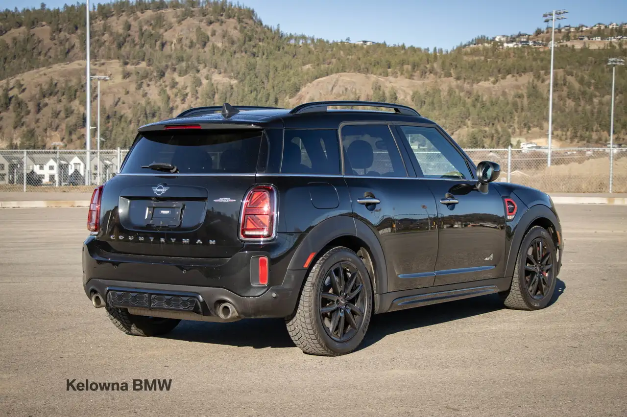 MINI Countryman снимка MINI Countryman