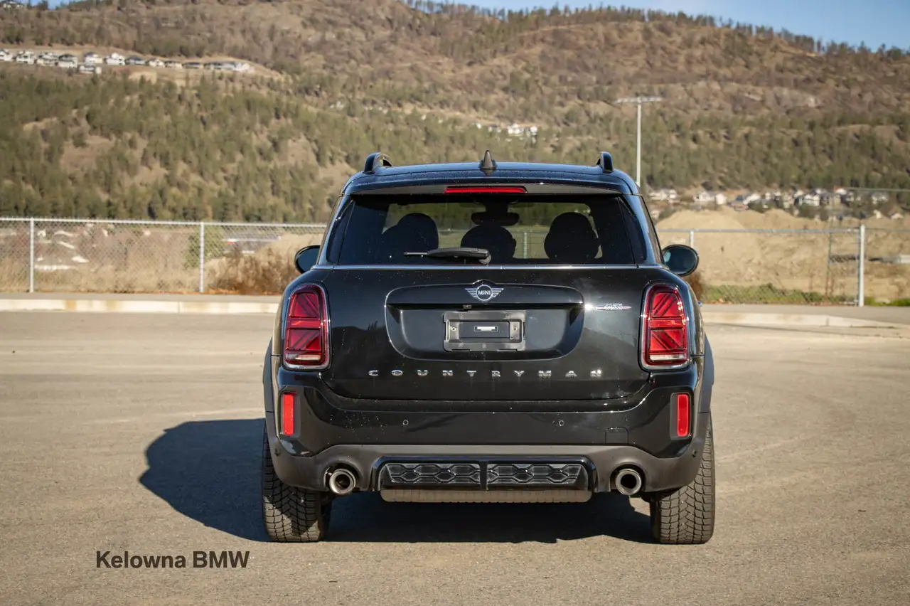 MINI Countryman снимка MINI Countryman