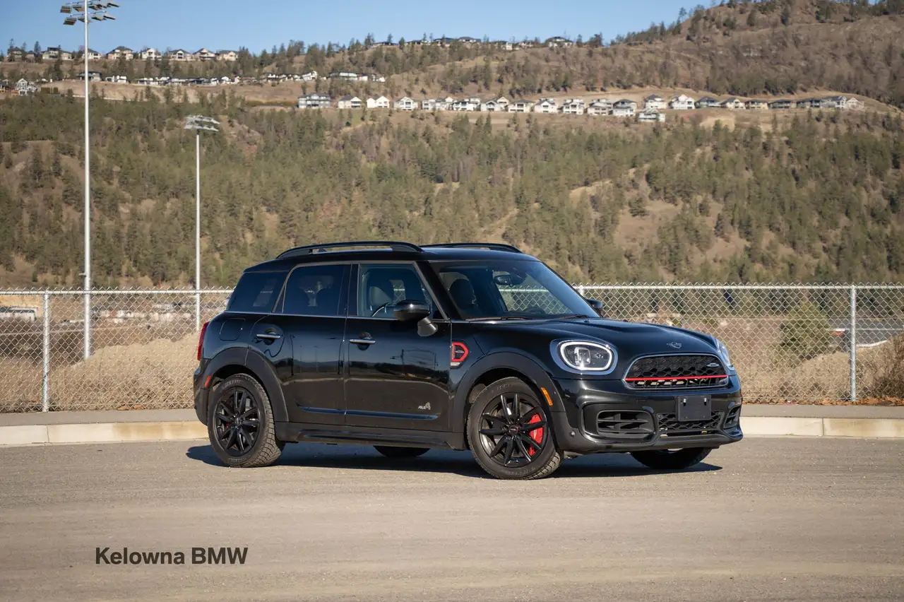 MINI Countryman снимка MINI Countryman