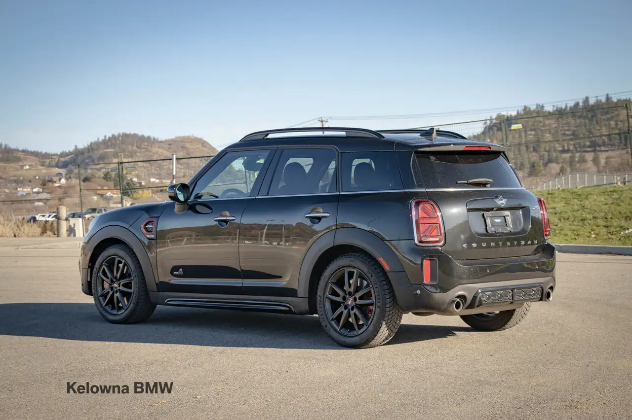 MINI Countryman снимка MINI Countryman