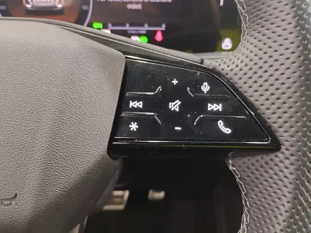 Audi Q5 view 15