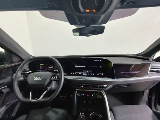 Audi Q5 view 6
