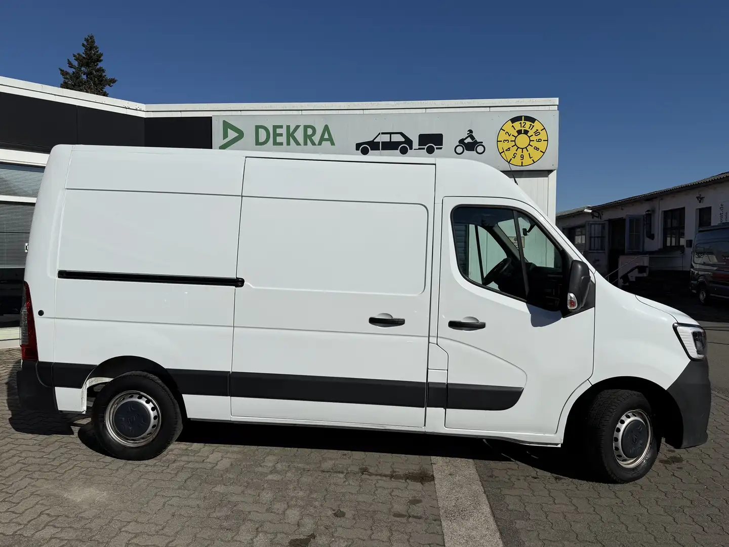 Renault Master L2H2 HKa 3,5 Komfort mit Klima/Navi/AHK/ZV/EFH/ESP Wit - 2