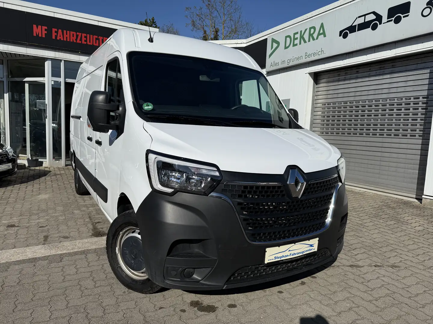 Renault Master L2H2 HKa 3,5 Komfort mit Klima/Navi/AHK/ZV/EFH/ESP Wit - 1