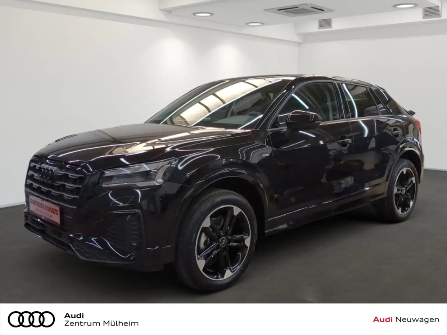 Audi Q2 35 TFSI S lineDigitales Cockpit Soundsystem LED Bl Černá - 1