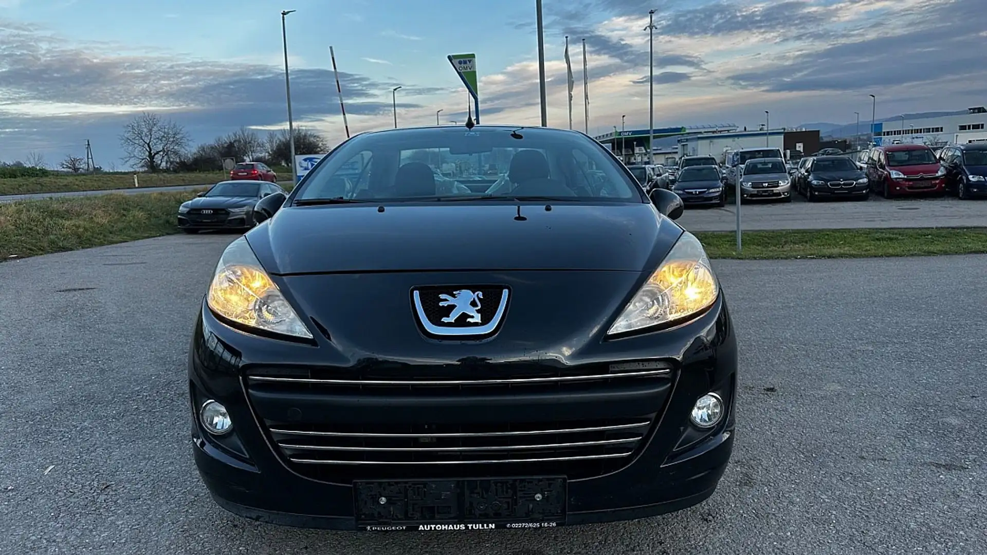 Peugeot 207 CC 1,6 VTi 16V Schwarz - 1