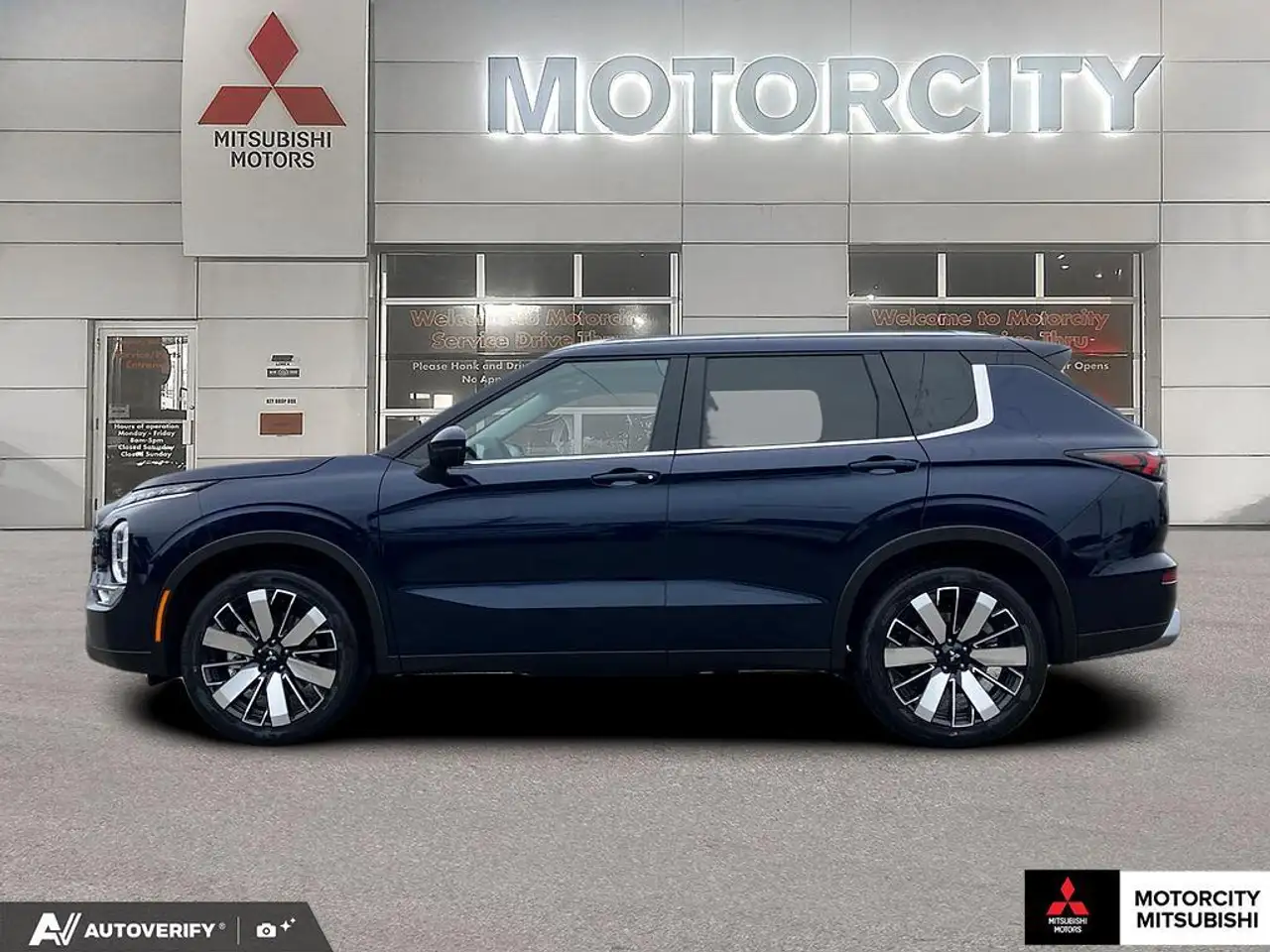 Mitsubishi Outlander снимка Mitsubishi Outlander