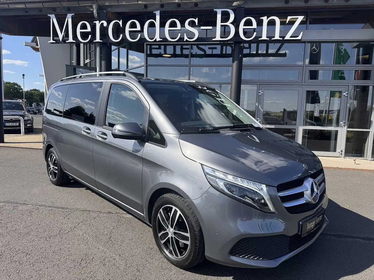 Mercedes-Benz V 220 d EDITION Liege-Paket AHK2,5 LED DAB MBUX Grau - 1