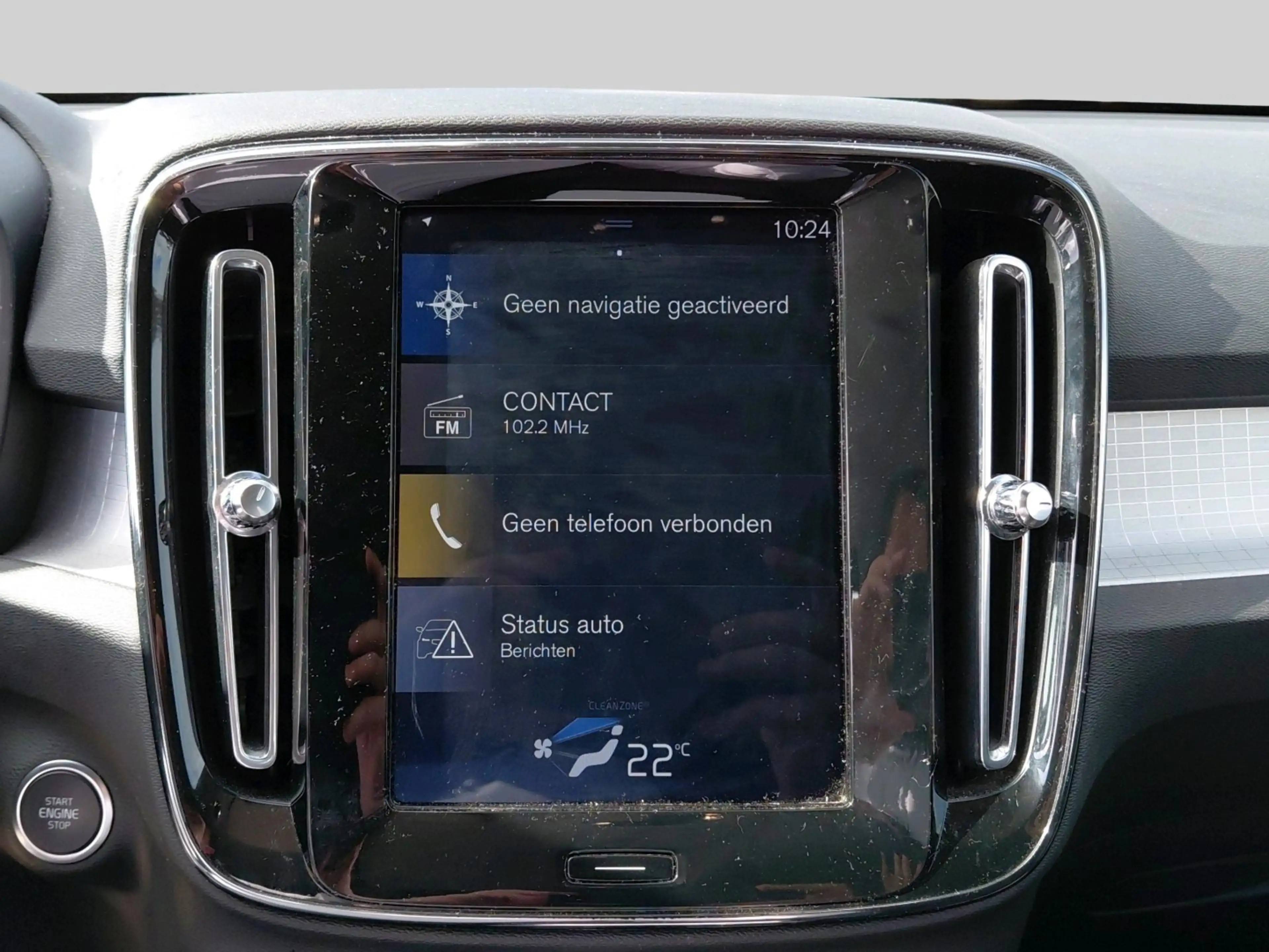 Volvo XC40 T3 — photo 12