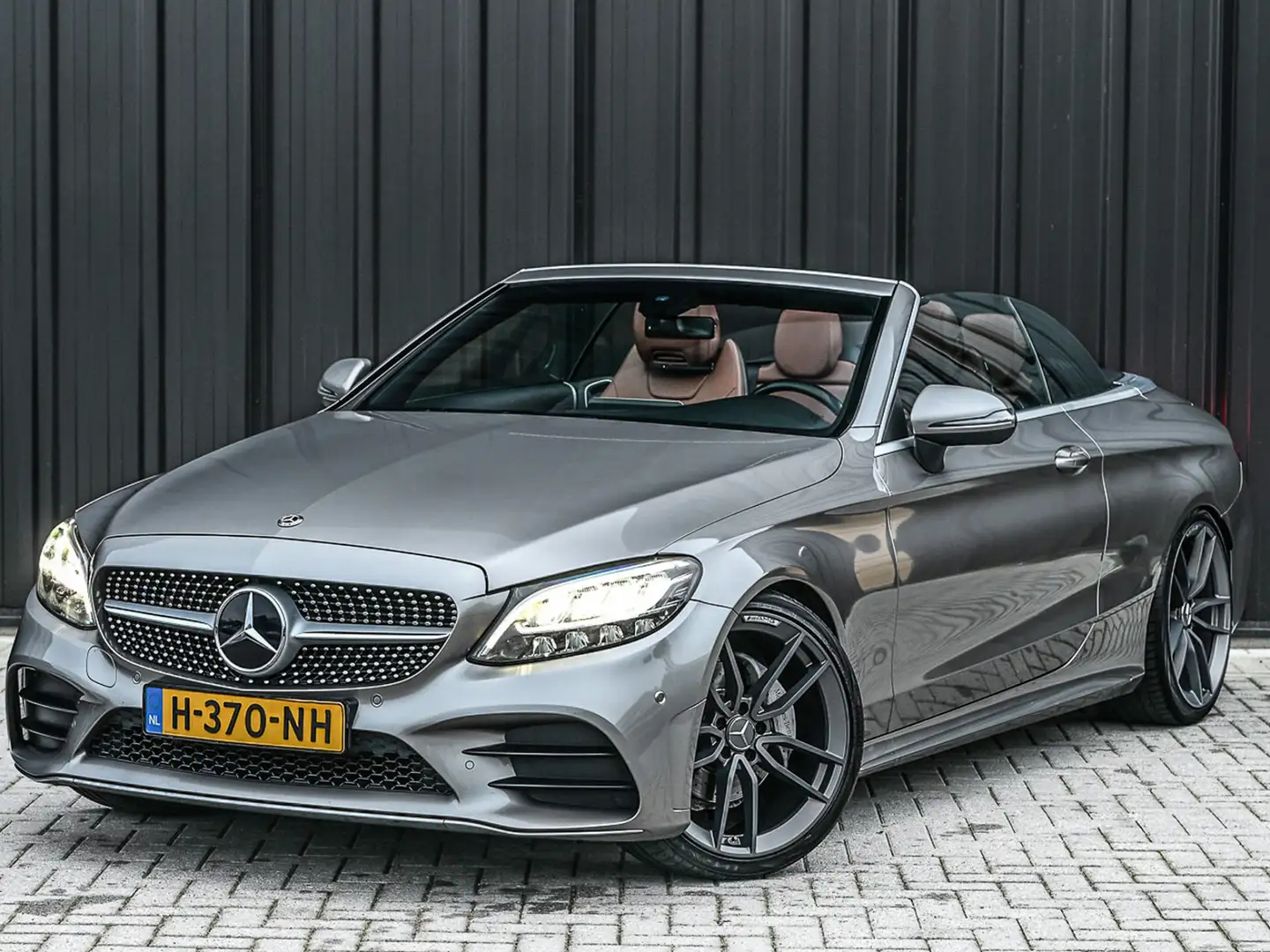 Mercedes-Benz C 200 Cabrio Advantage Pack · AMG Line · Sportstoelen · Grijs - 2