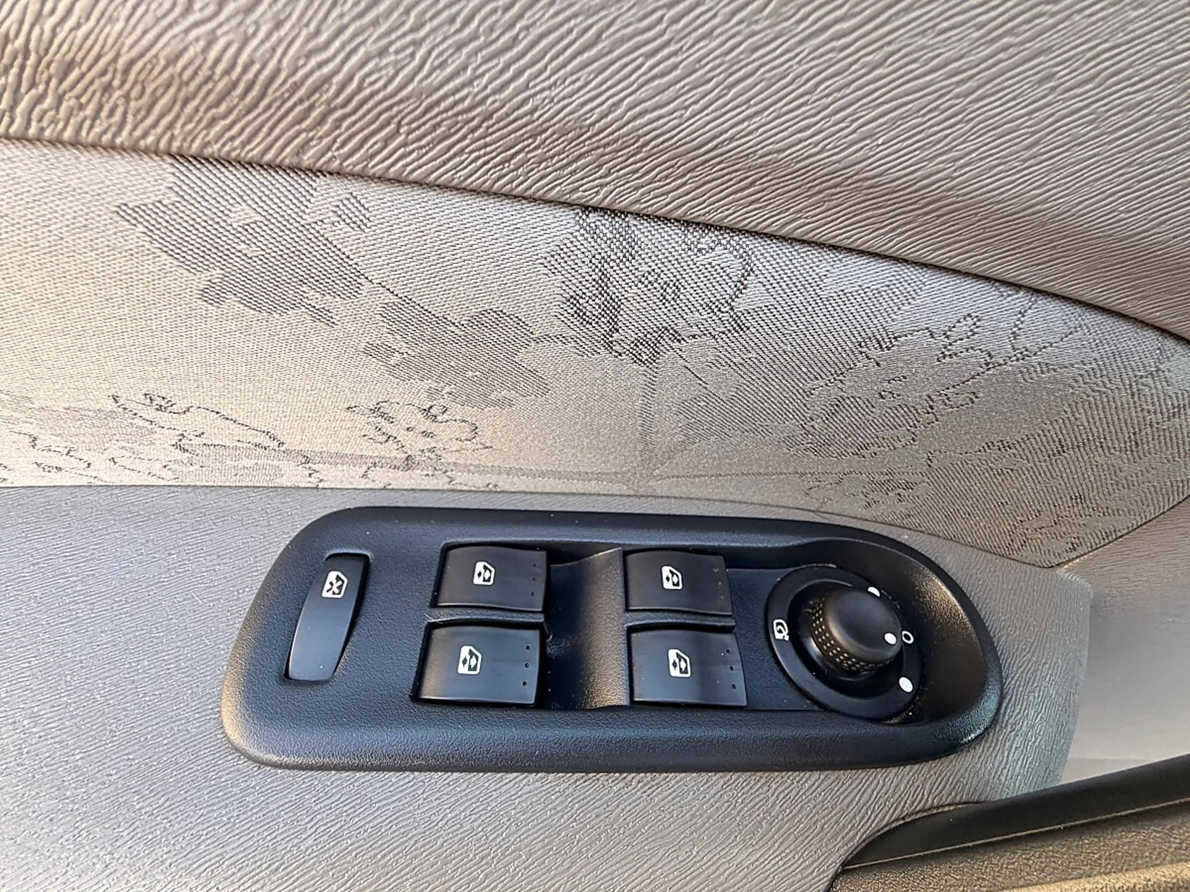 Renault Kangoo Privilège dCi 90 DPF*24 MONATE GARANTIE* — photo 13