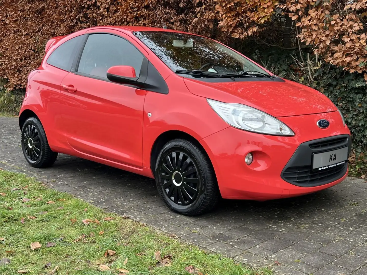 Ford Ka/Ka+ 1.2 Titanium* sehr gepflegter Zustand* Rot - 1