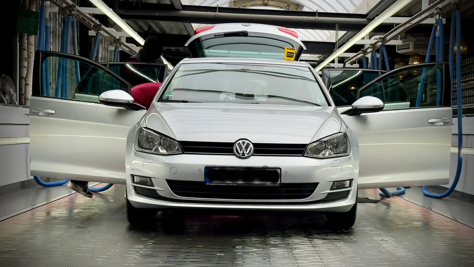 Volkswagen Golf 2.0 TDI BlueMotion Technology DSG Allstar - 1