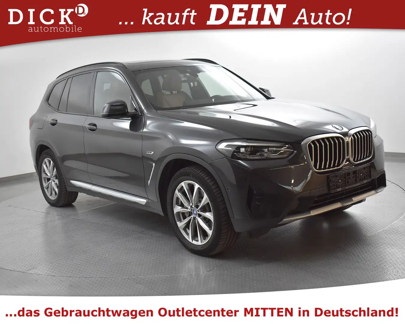BMW X3 xDri 30e SHADOW+PANO+PROF+VIRTU+KAM+AHK+M19" Szürke - 1