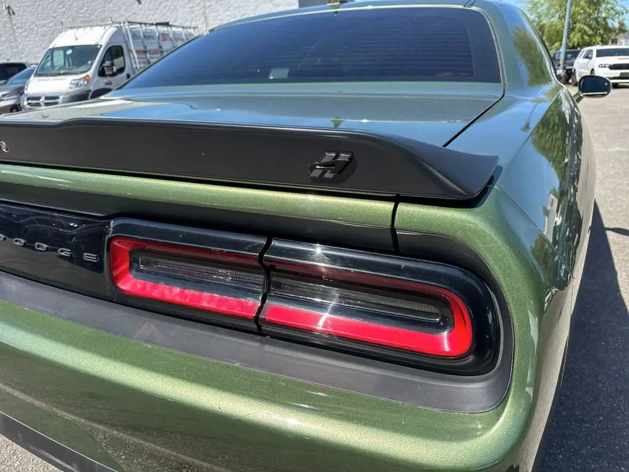 Dodge Challenger снимка Dodge Challenger