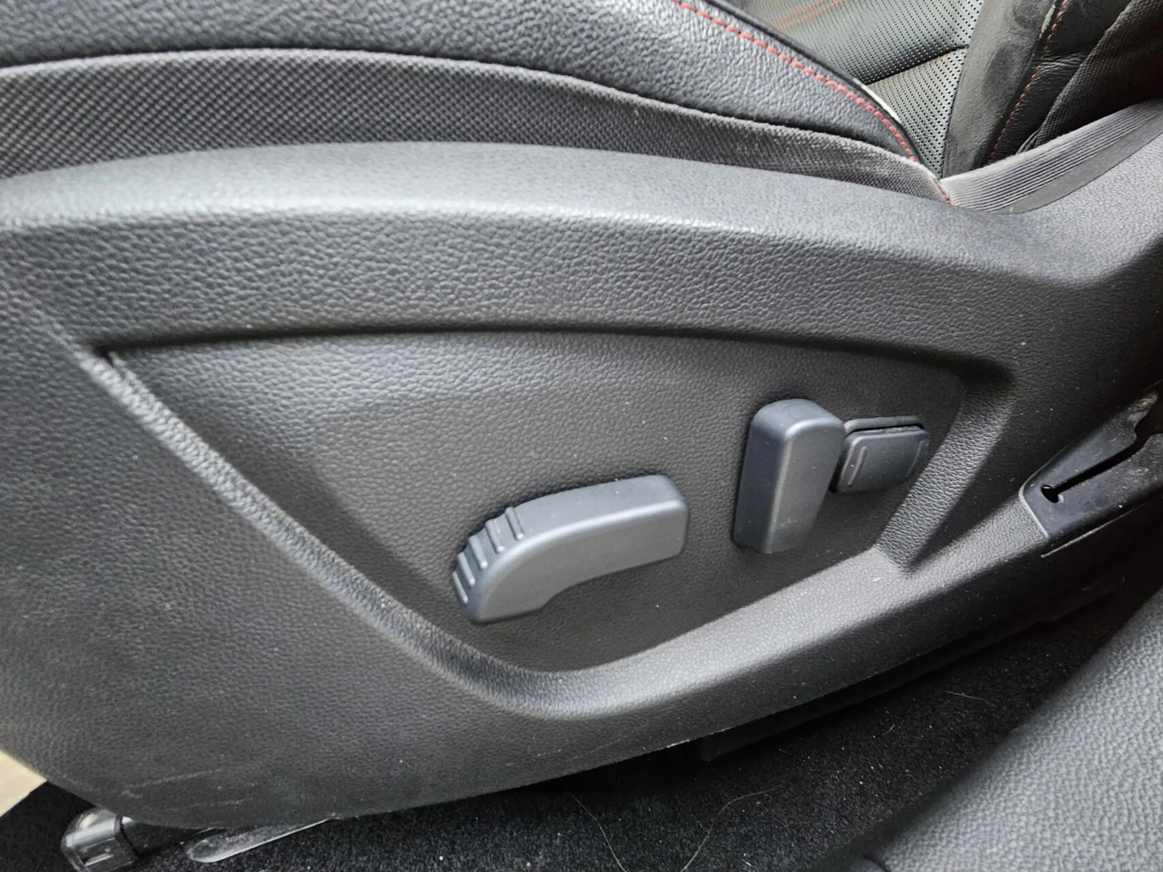 Renault Arkana 1.3 TCe 140 Camera Carplay Leder — photo 20