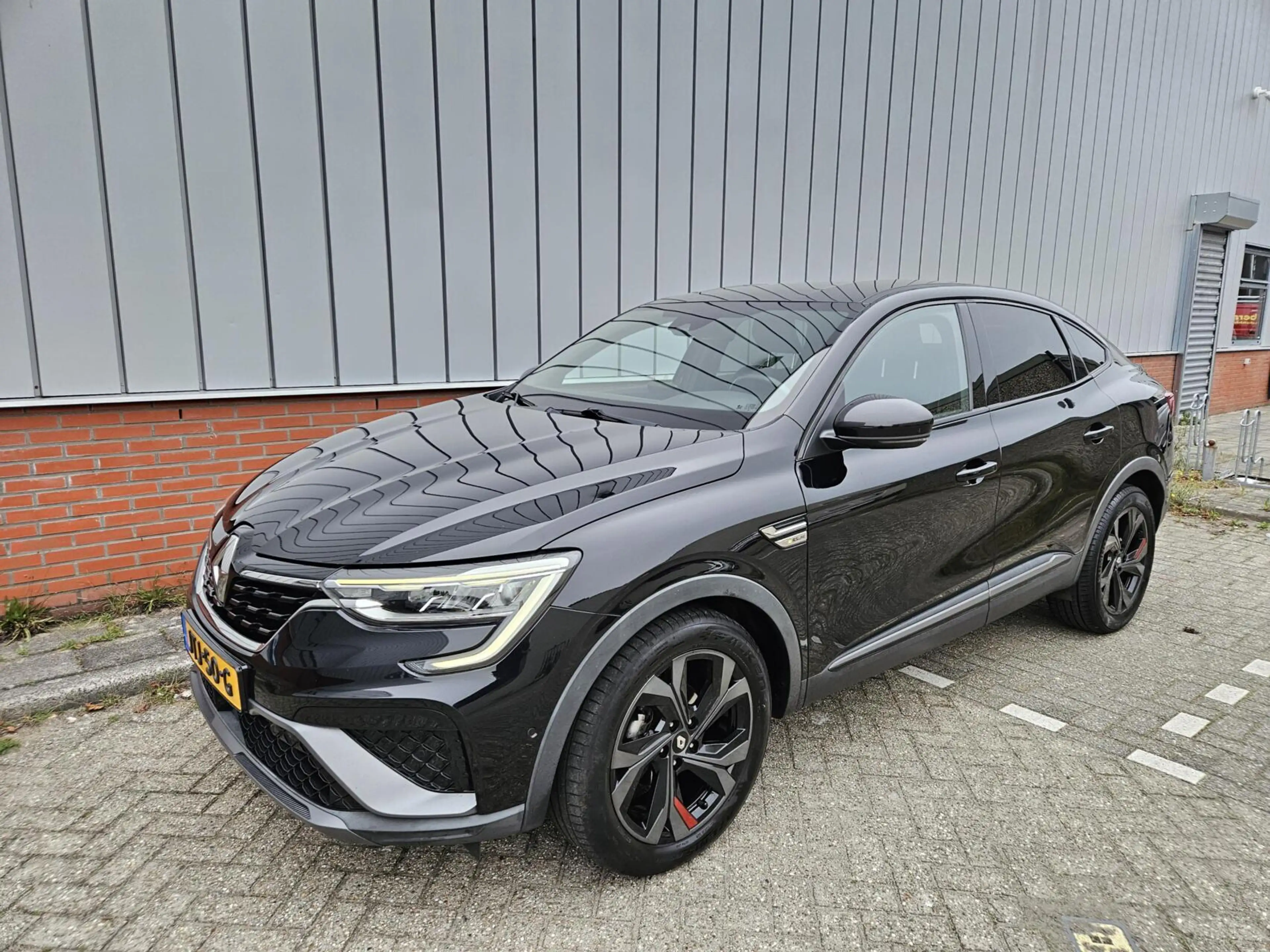 Renault Arkana 1.3 TCe 140 Camera Carplay Leder