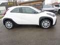 Toyota Aygo X 1,5 HSD Pure Weiß - thumbnail 2