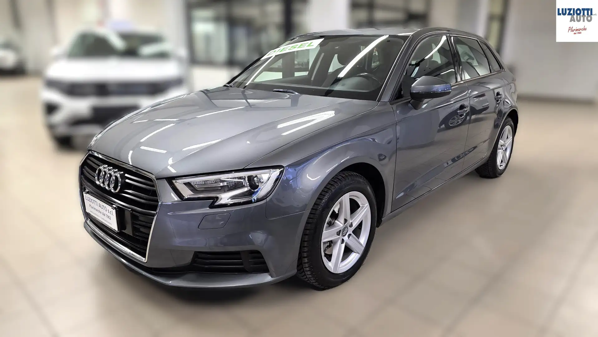 Audi A3 A3 SPORTBACK 1.6 TDI BUSINESS - UNICO PR. Grigio - 2
