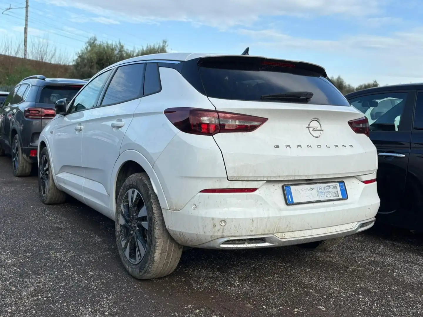 Opel Grandland 1.2 Turbo 12V 130 CV Business Elegance Šedá - 2