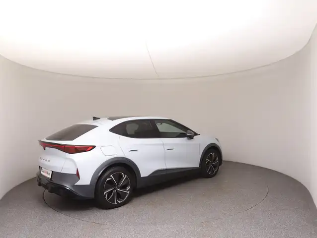 CUPRA Tavascan view 4
