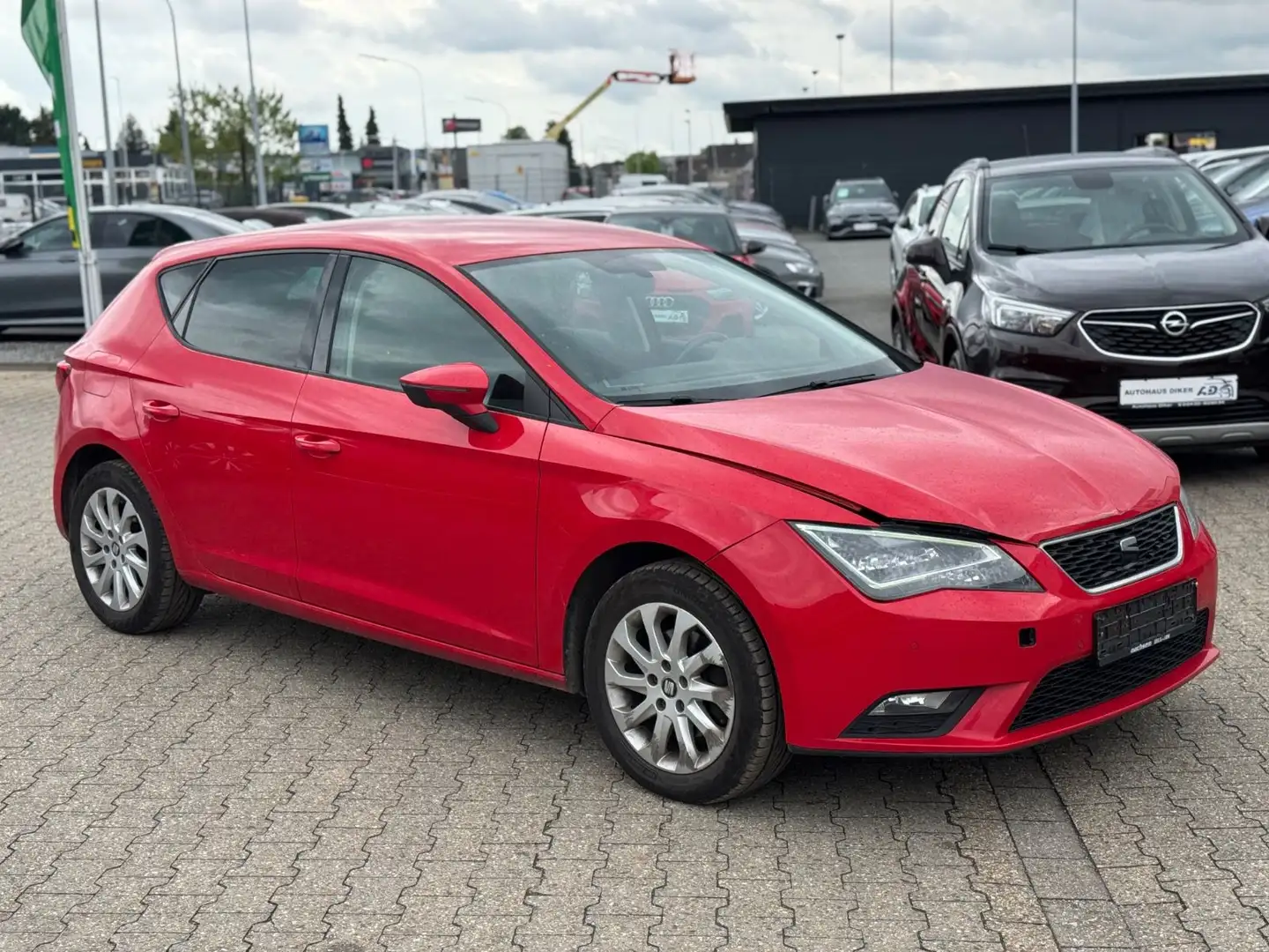 SEAT Leon Style 1.6 TDI Euro6,Navi Klimaaut,LED Roşu - 2