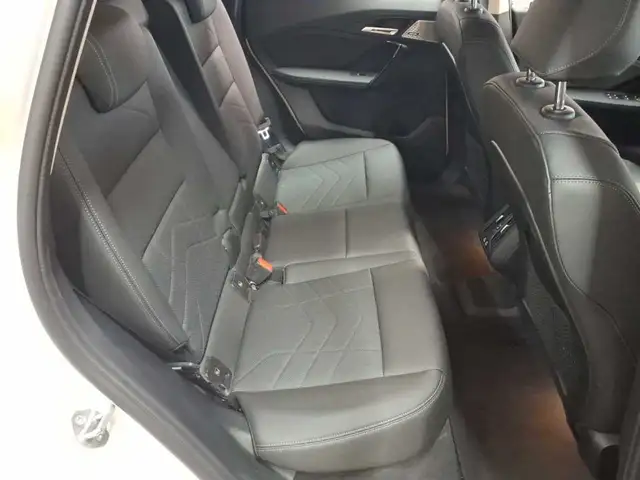 BMW X1 view 14