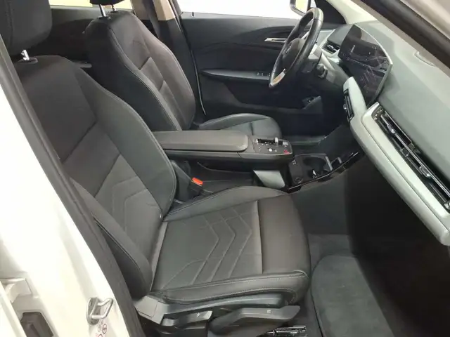 BMW X1 view 8