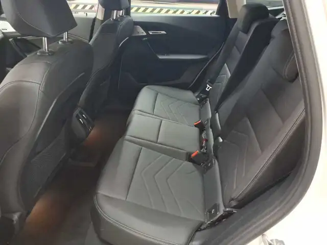 BMW X1 view 13