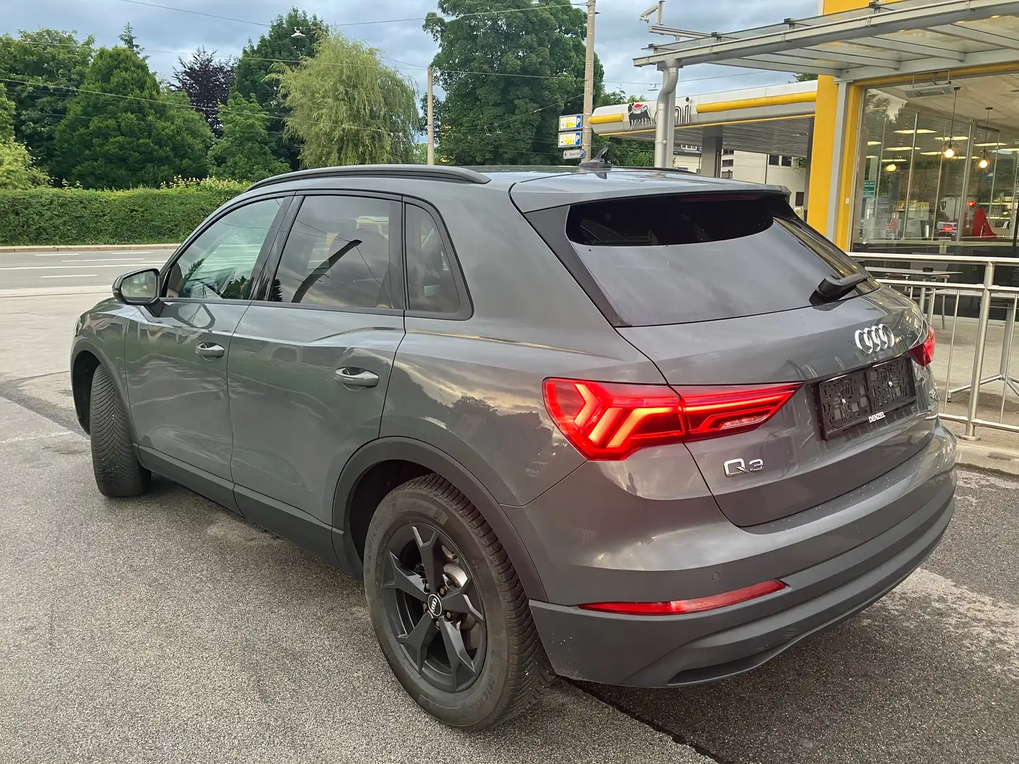 Audi Q3 Q3 35 TDI quattro advanced S-tronic advanced Grau - 1