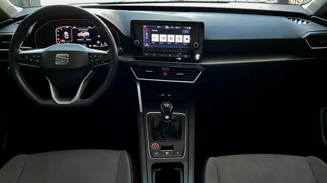 Seat Leon view 8