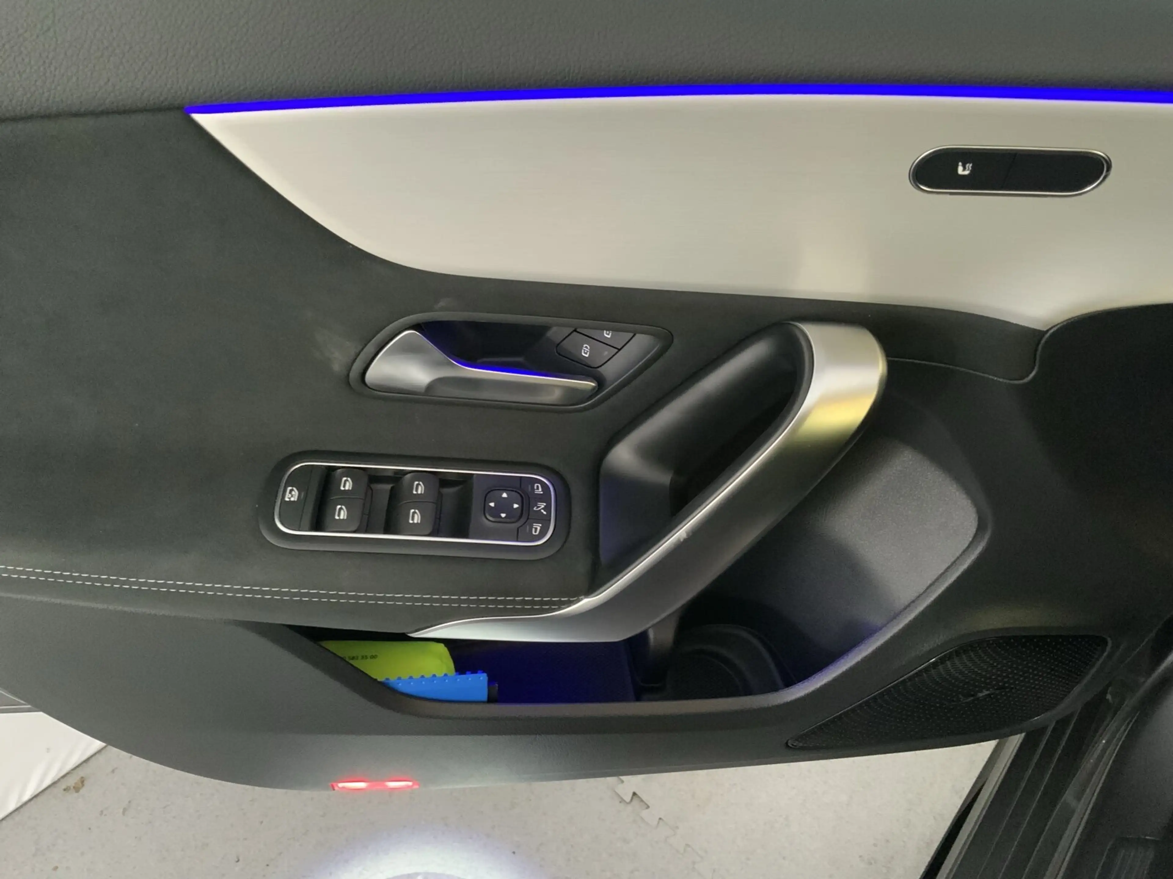 Mercedes-Benz A 180 A 180 AMG Special Edition Pano-Dach Night Sound — photo 12