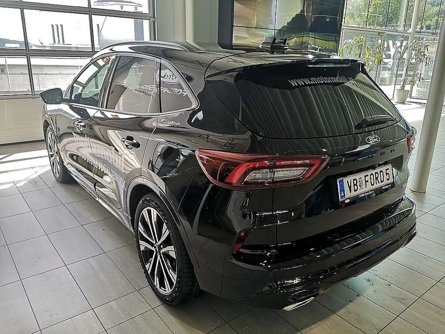 Ford Kuga 2,5 Duratec FHEV ST-Line X Aut. Noir - 2