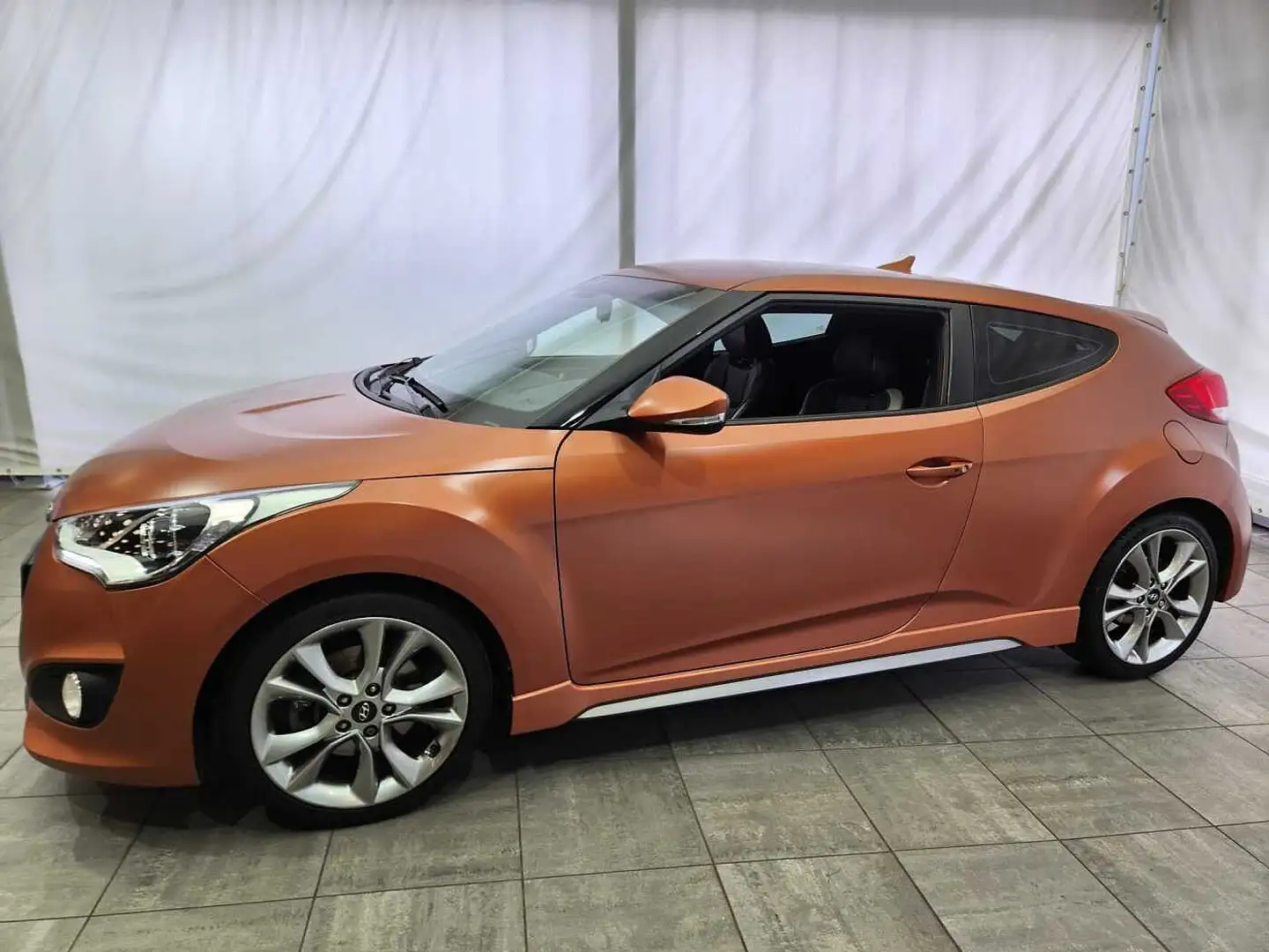 Hyundai VELOSTER 1.6 Turbo Matt Finish Leder Navi Oranj - 2