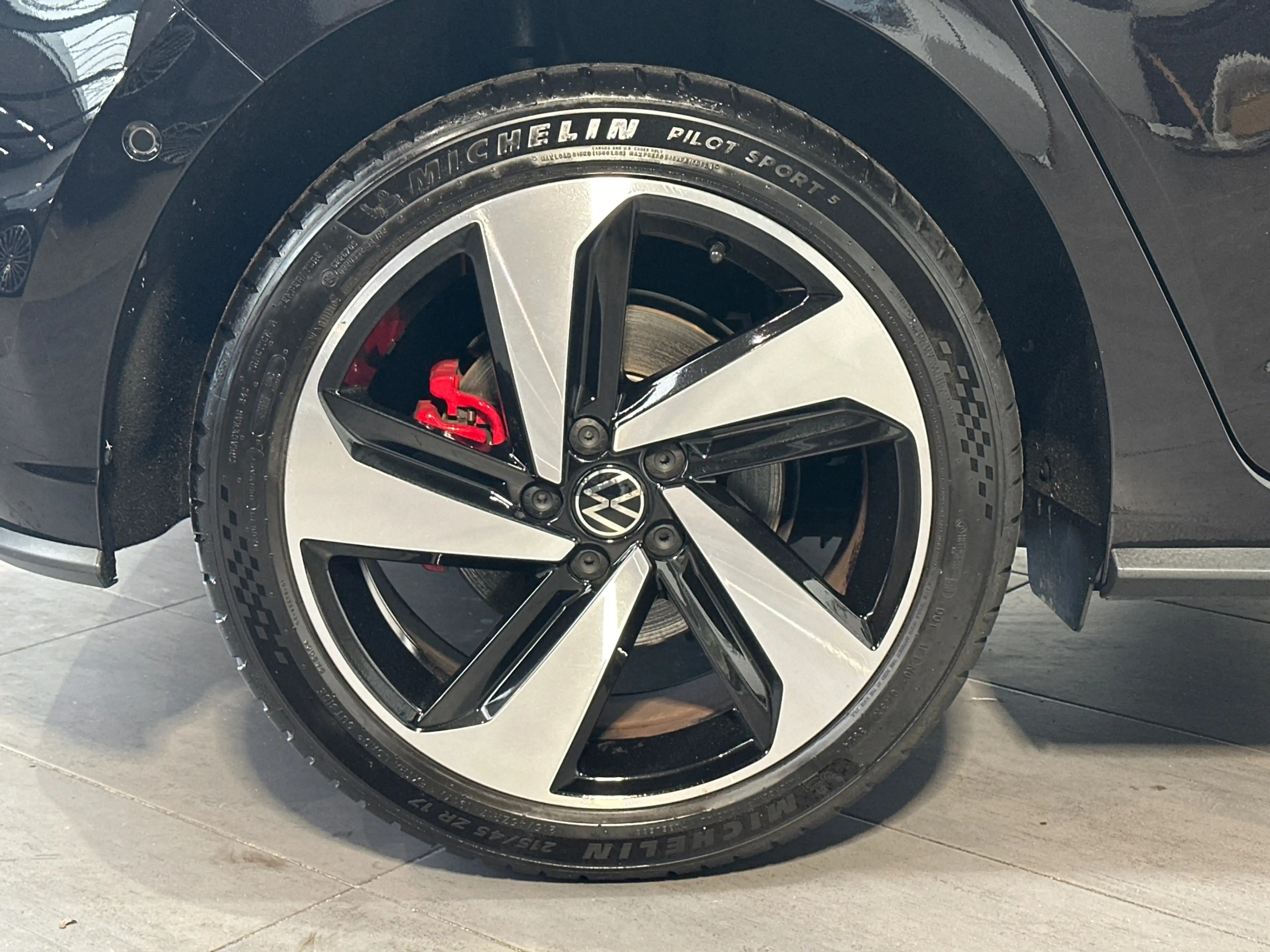 Volkswagen Polo GTI 2.0 TSI DSG NAV+LED+SHZ+IQ-DRIVE+ACC+PLA+1HD — photo 3