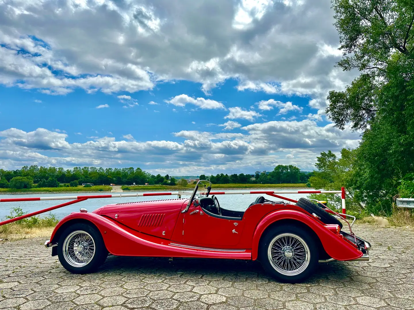 Morgan Plus 8 Roadster 4.0 V8 * 21.795 km* Rood - 1