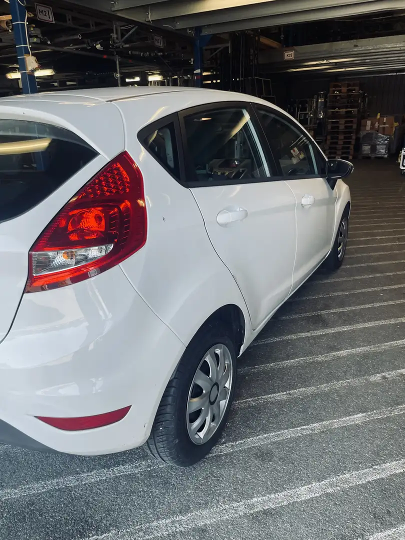 Ford Fiesta Trend Weiß - 1