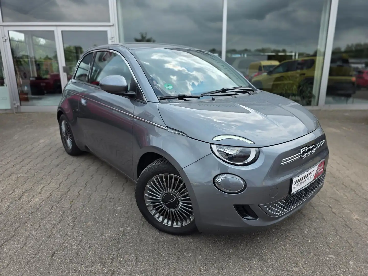 Fiat 500e Icon Grau - 1