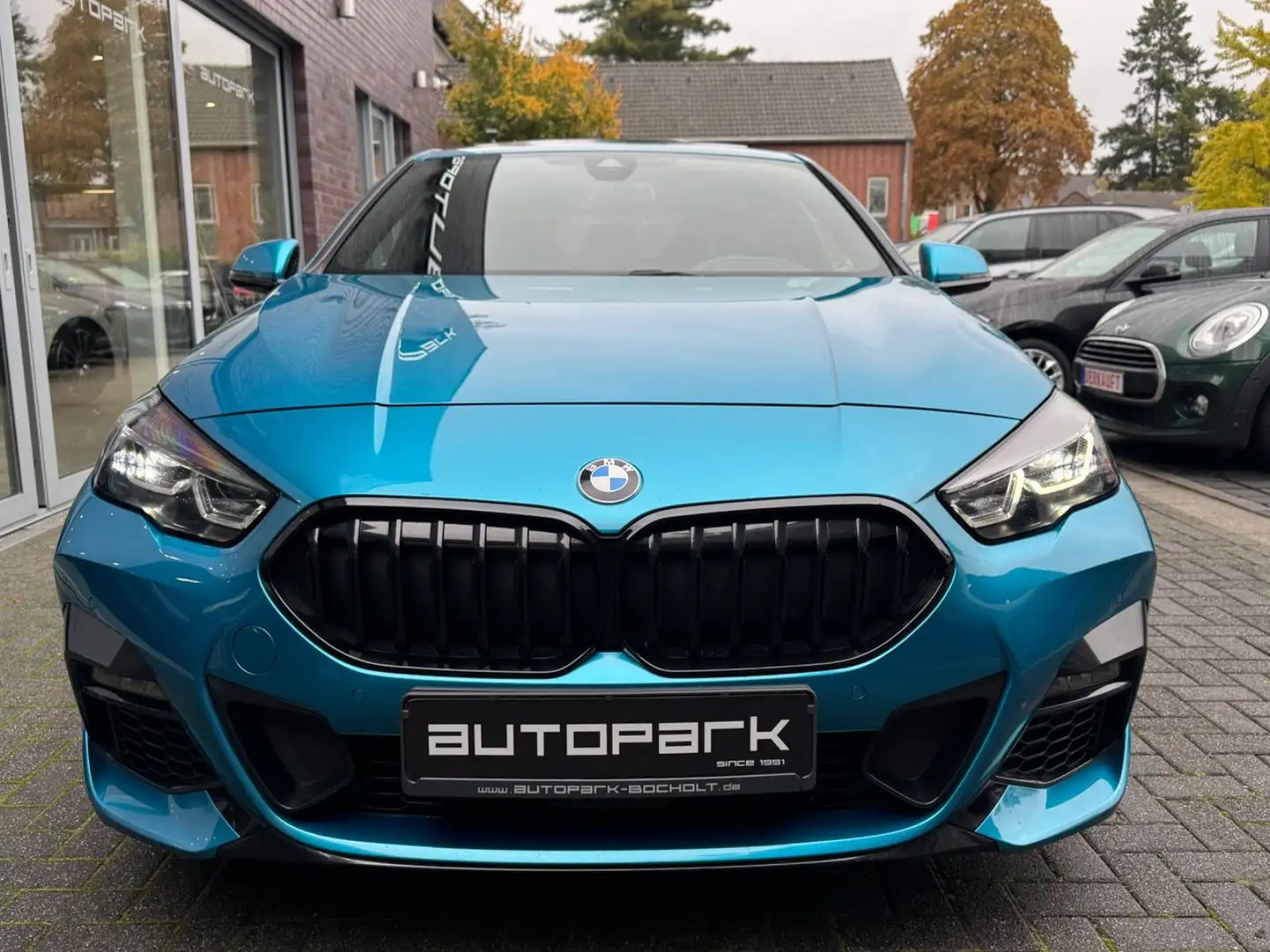 BMW 218i Gran Coupe M Sport PANO M-Sitze Innovation Bleu - 2