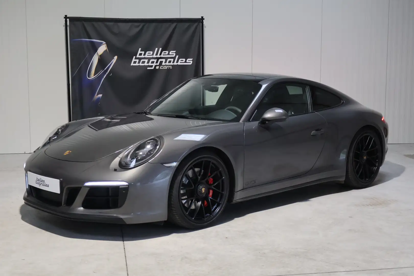 Porsche 911 Carrera Coupé 3.0i 450 GTS PDK siva - 1