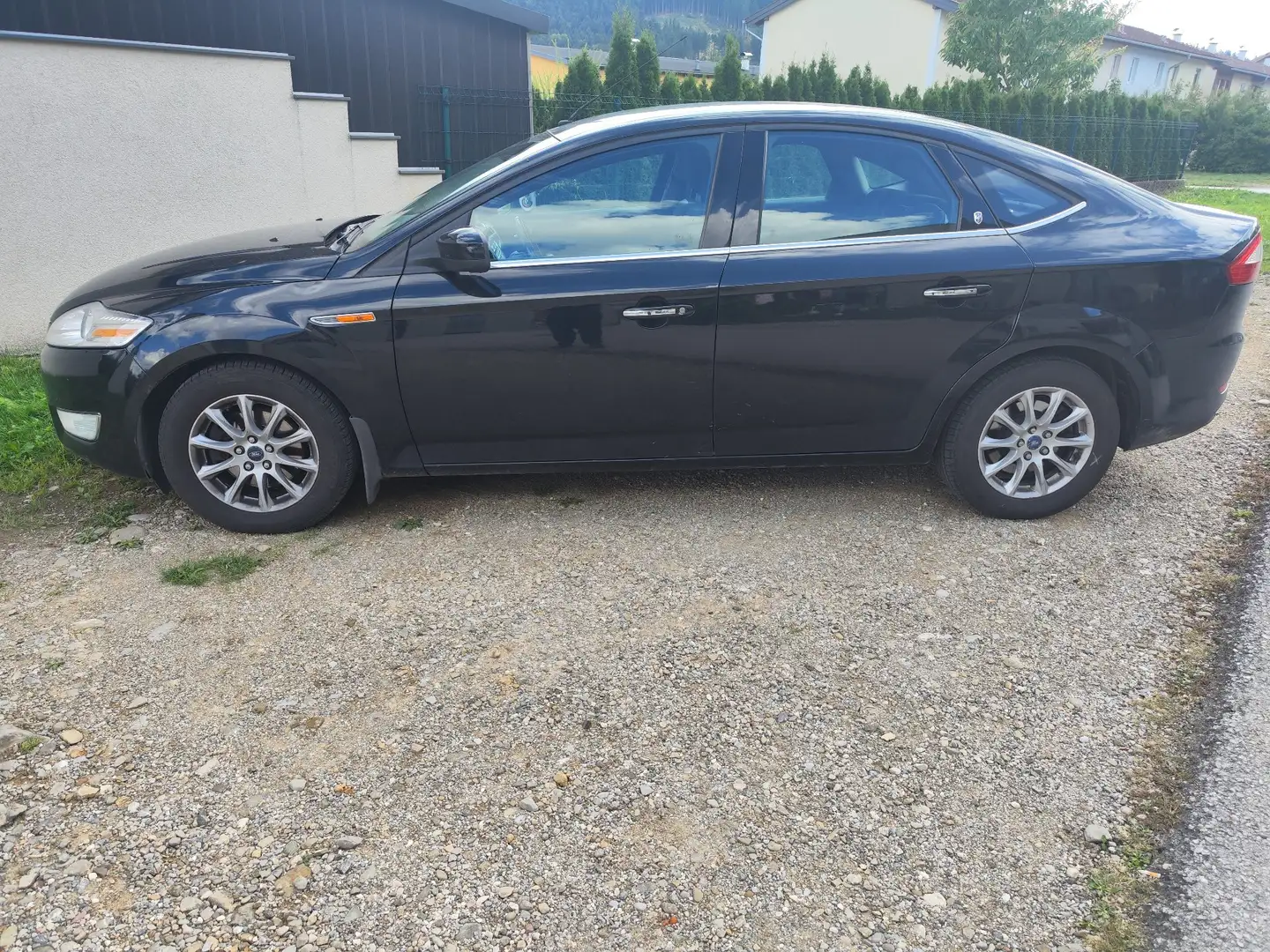 Ford Mondeo 2.0 TDCi Ghia - 1