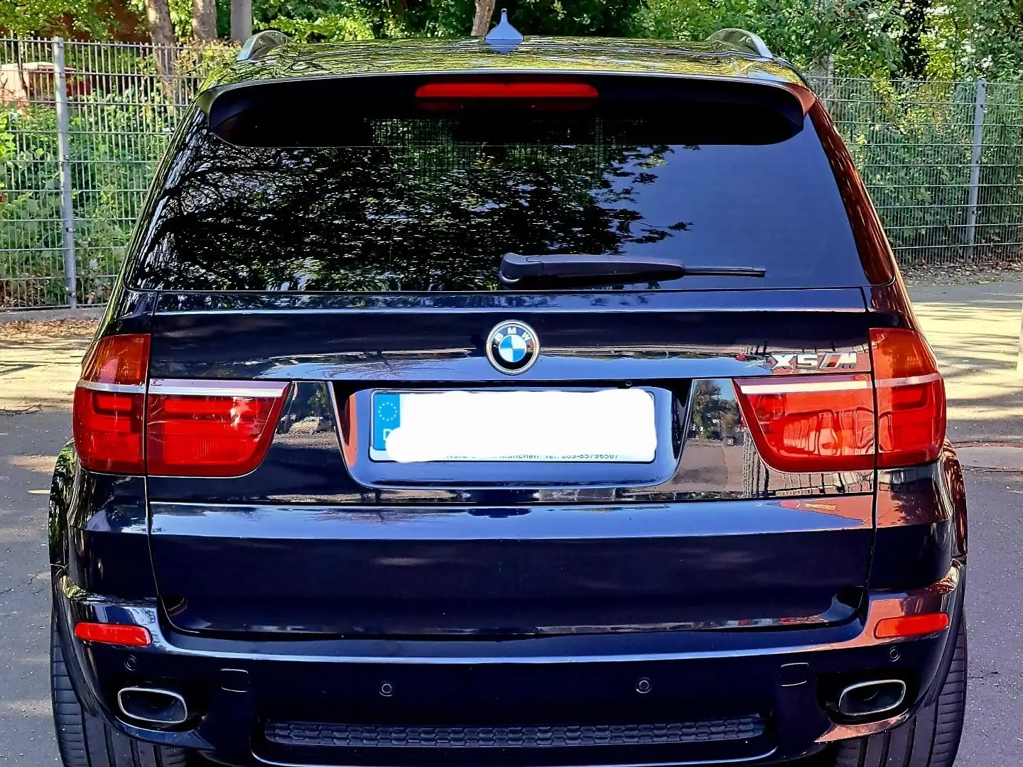 BMW X5 xDrive40d Edition Exclusive Schwarz - 2