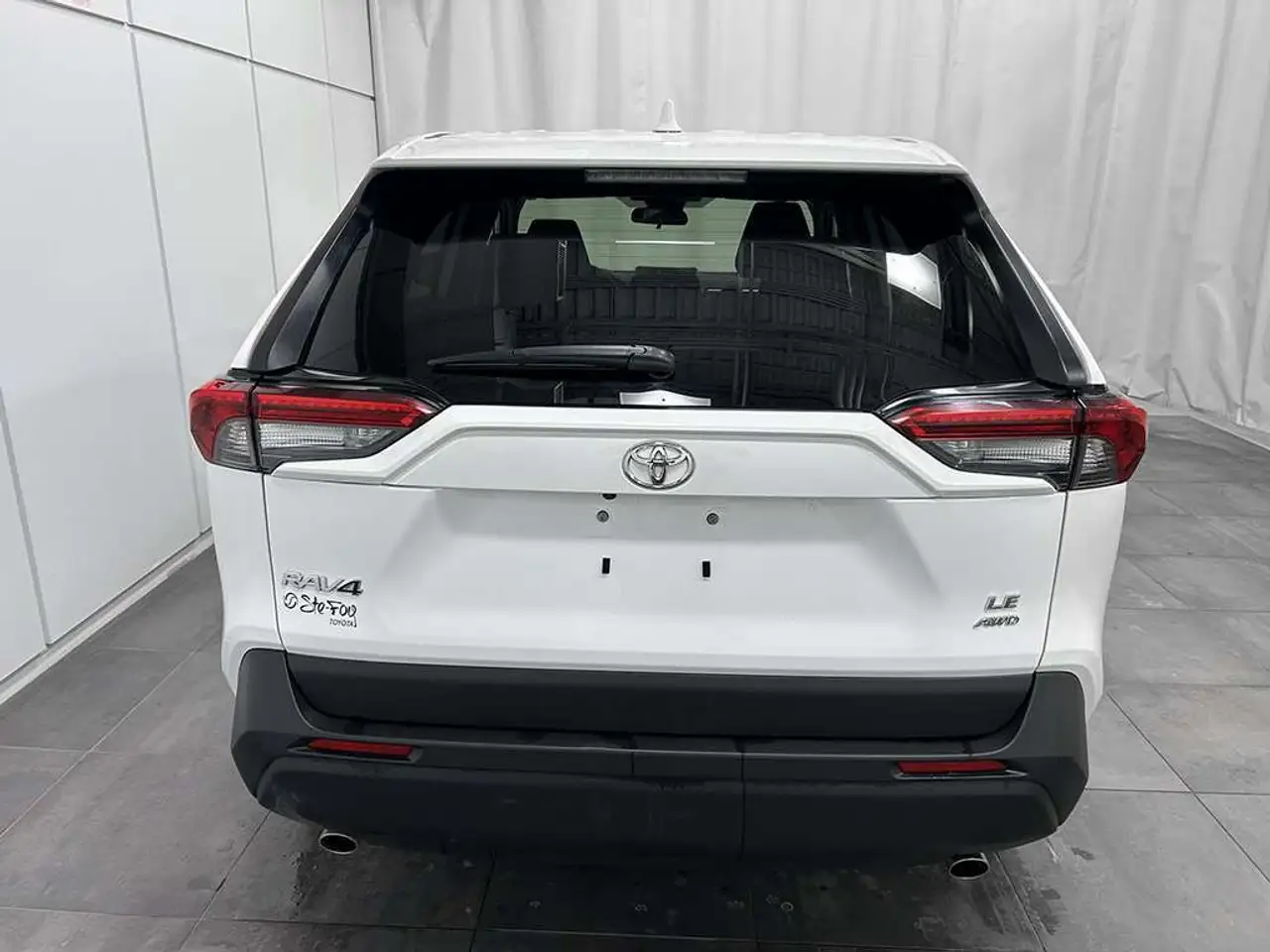 Toyota RAV 4 снимка Toyota RAV 4