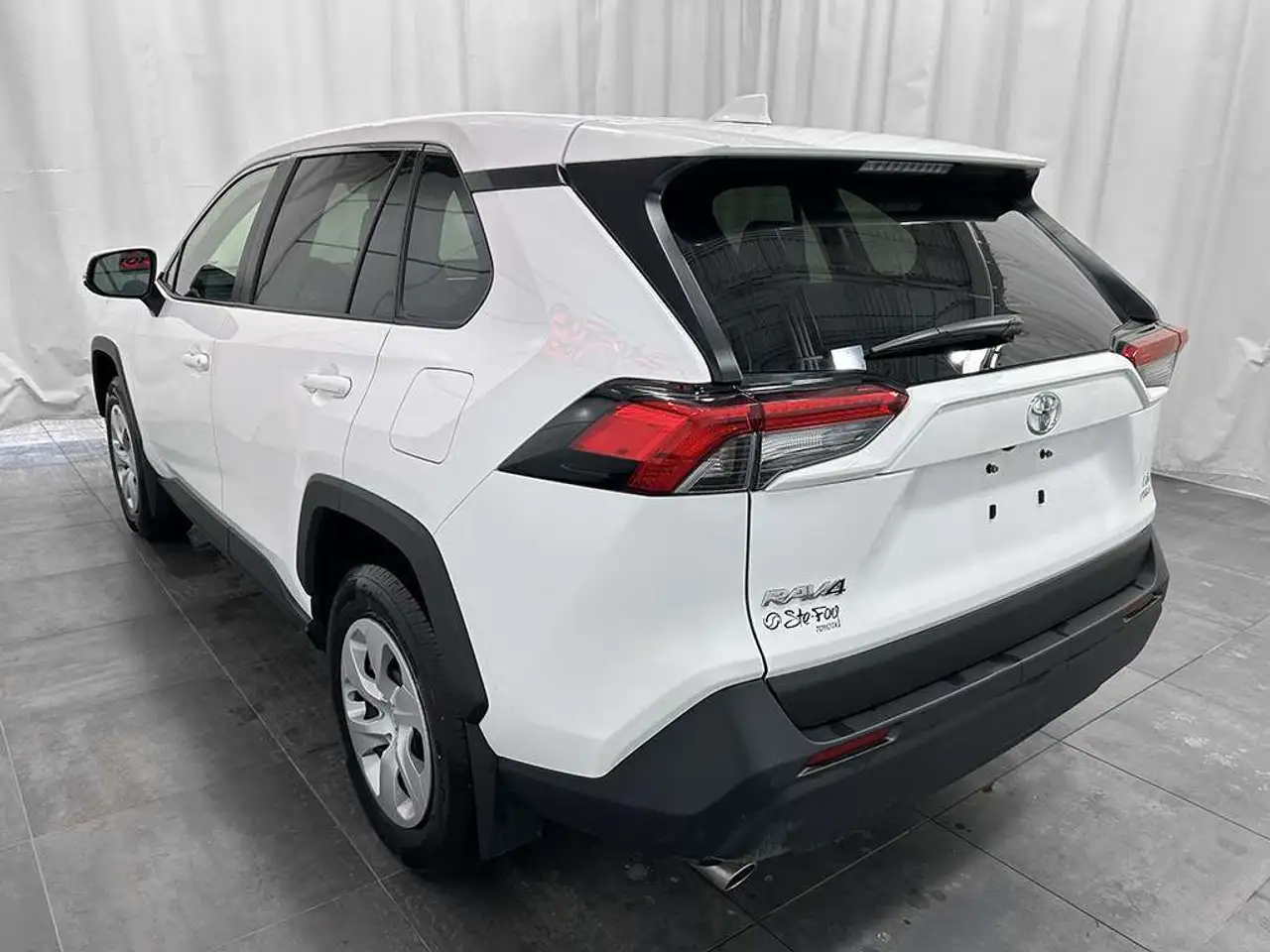 Toyota RAV 4 снимка Toyota RAV 4